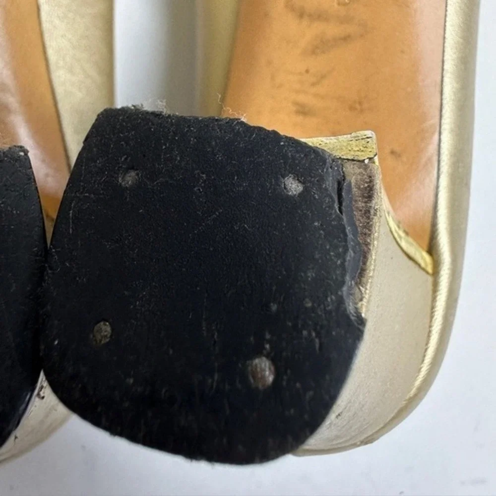 Vintage 1990s Y2K St John Heels Shoes Womens Size 8 1/2 Gold Leather‎ Pumps KC